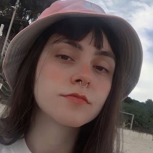 Meet your Posher, Paola